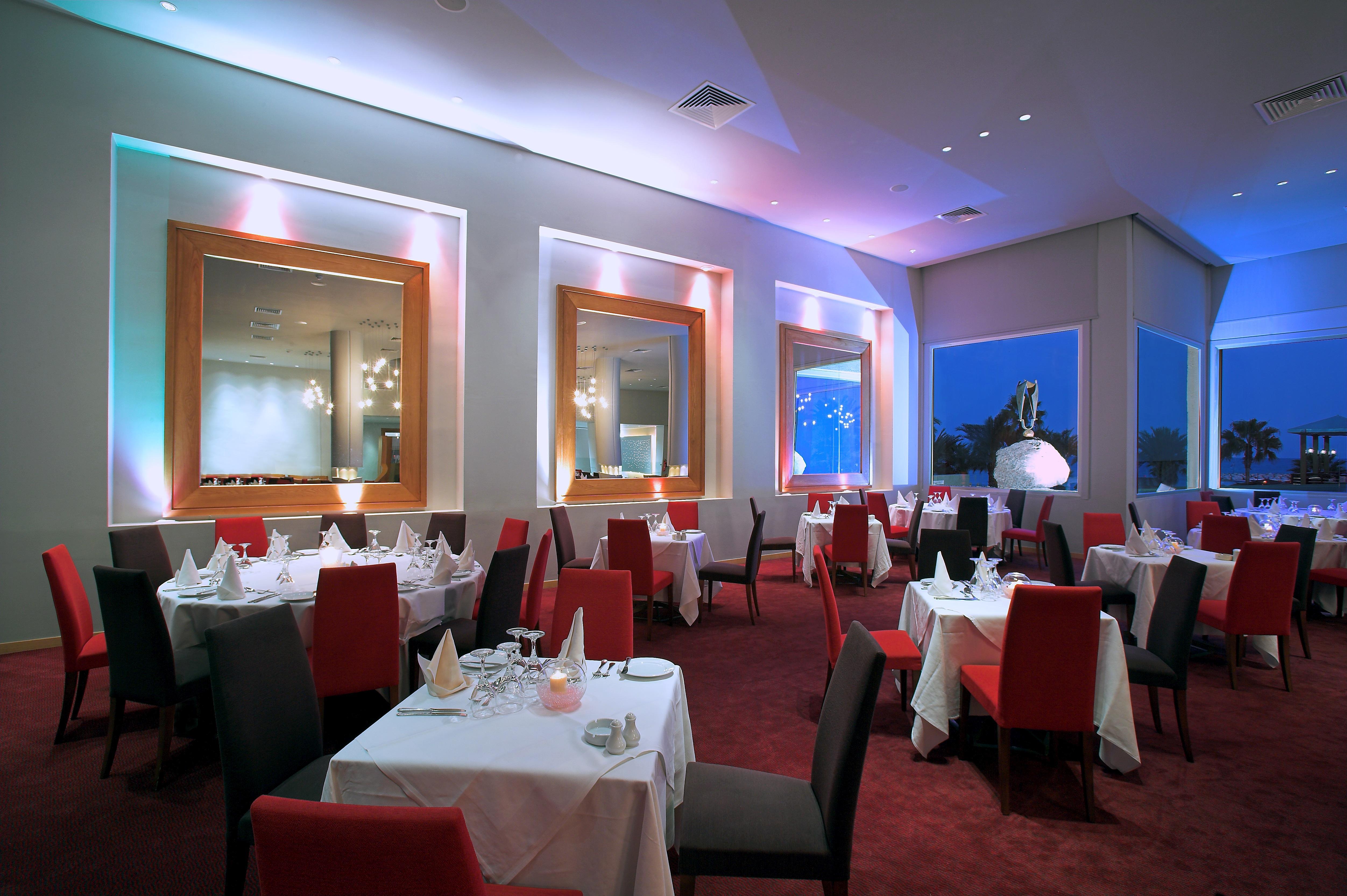 Golden Bay Beach Hotel Larnaka Restaurant foto